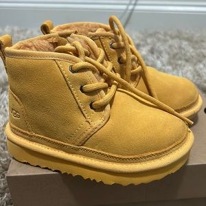 Gently worn toddlers Ugg Neumel II Boots